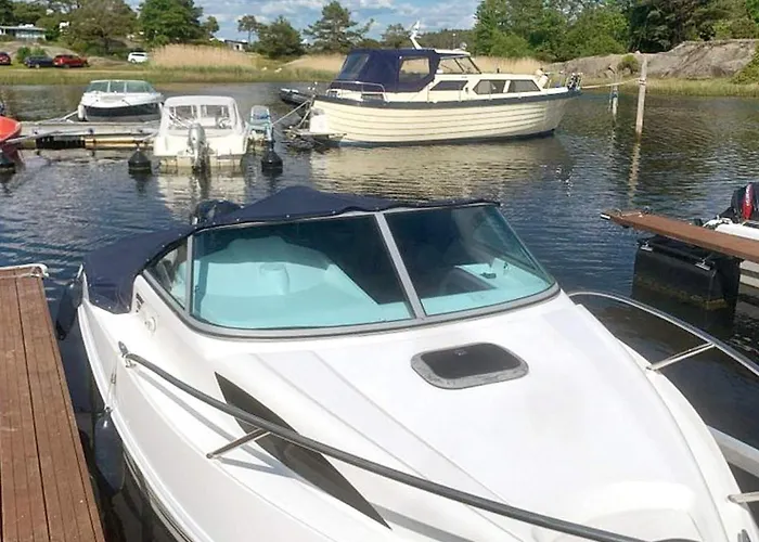 6 Person In Aure-by Traum * Aure (Aure)